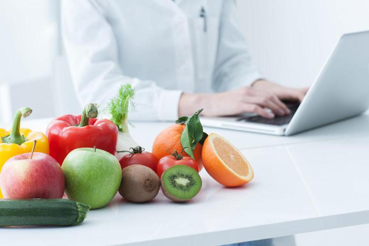 Dott.ssa Daniela Caniglia: “Diete vegetariane e vegane? Sì, ma è bene rivolgersi a specialisti ”