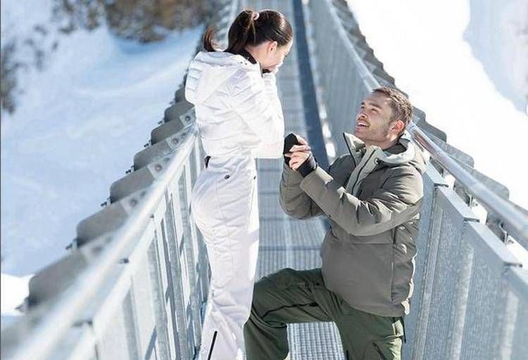 La proposta di matrimonio di Ed Westwick - Foto dal profilo Instagram