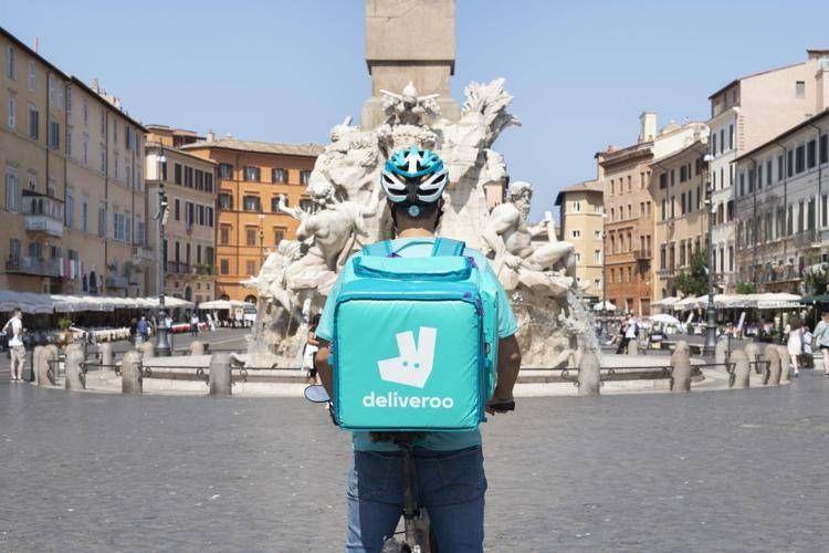 Deliveroo: nel 2022 in Italia 400 mln di euro di impatto su economia e supporto a 6.800 posti di lavoro