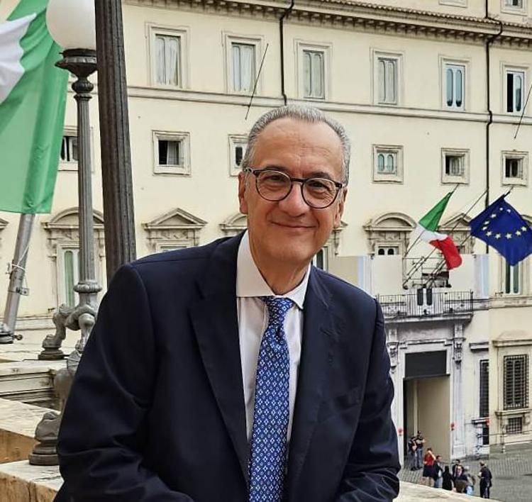  Roberto Falcone 