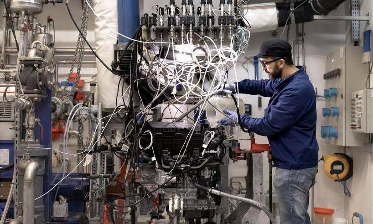 Stabilimento Stellantis - Adnkronos