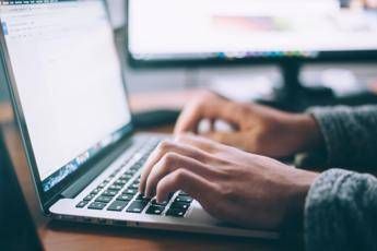 Troppo tempo al pc? Aumenta rischio flop al letto