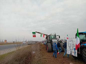Tractors, United we win: “The EU thinks again about agropharmaceuticals? It’s thanks to rebellion”