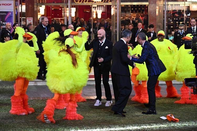 Amadeus, Fiorello e John Travolta