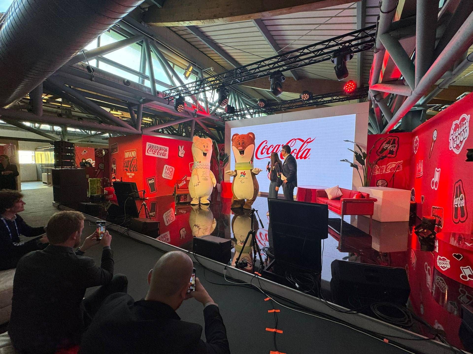 Le Mascotte di Milano Cortina 2026 arrivano a Casa CocaCola