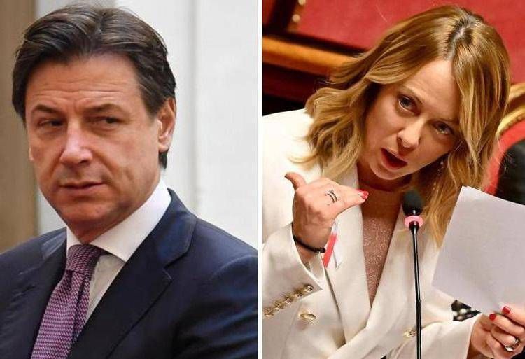 Il leader del M5S Giuseppe Conte e la presidente del Consiglio Giorgia Meloni (Fotogramma)