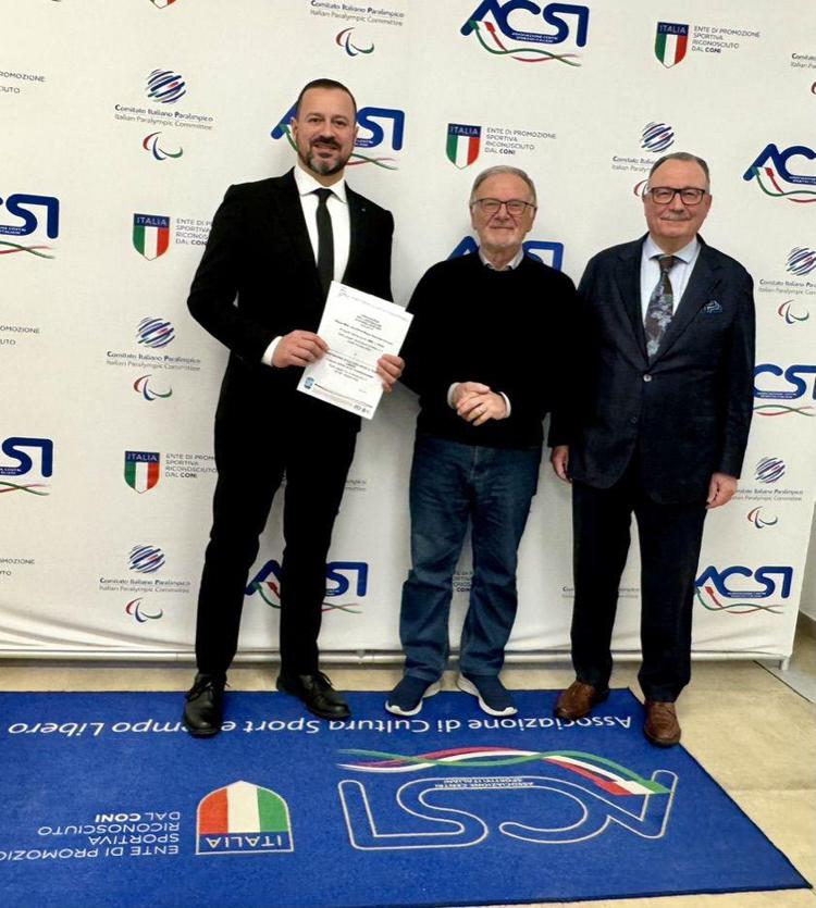 Nella foto da sinistra: Luciano Dragonetti – Presidente Mutua MBAAntonino Viti – presidente ACSI Ferdinando Barracano – Socio Promotore Mutua MBA