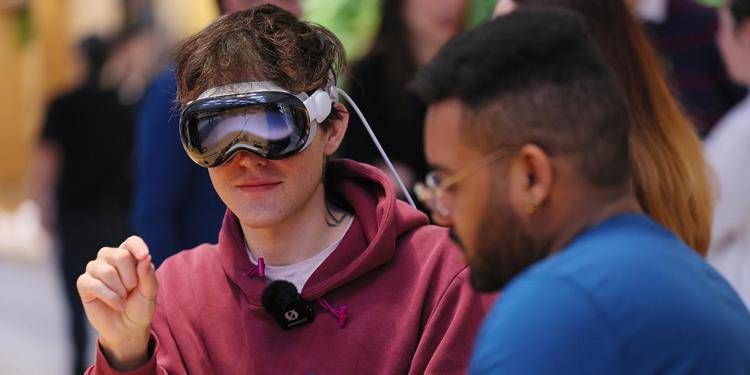 Vision Pro e le restituzioni in negozio: fan Apple pentiti
