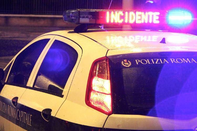 Incidente stradale a Roma - Fotogramma