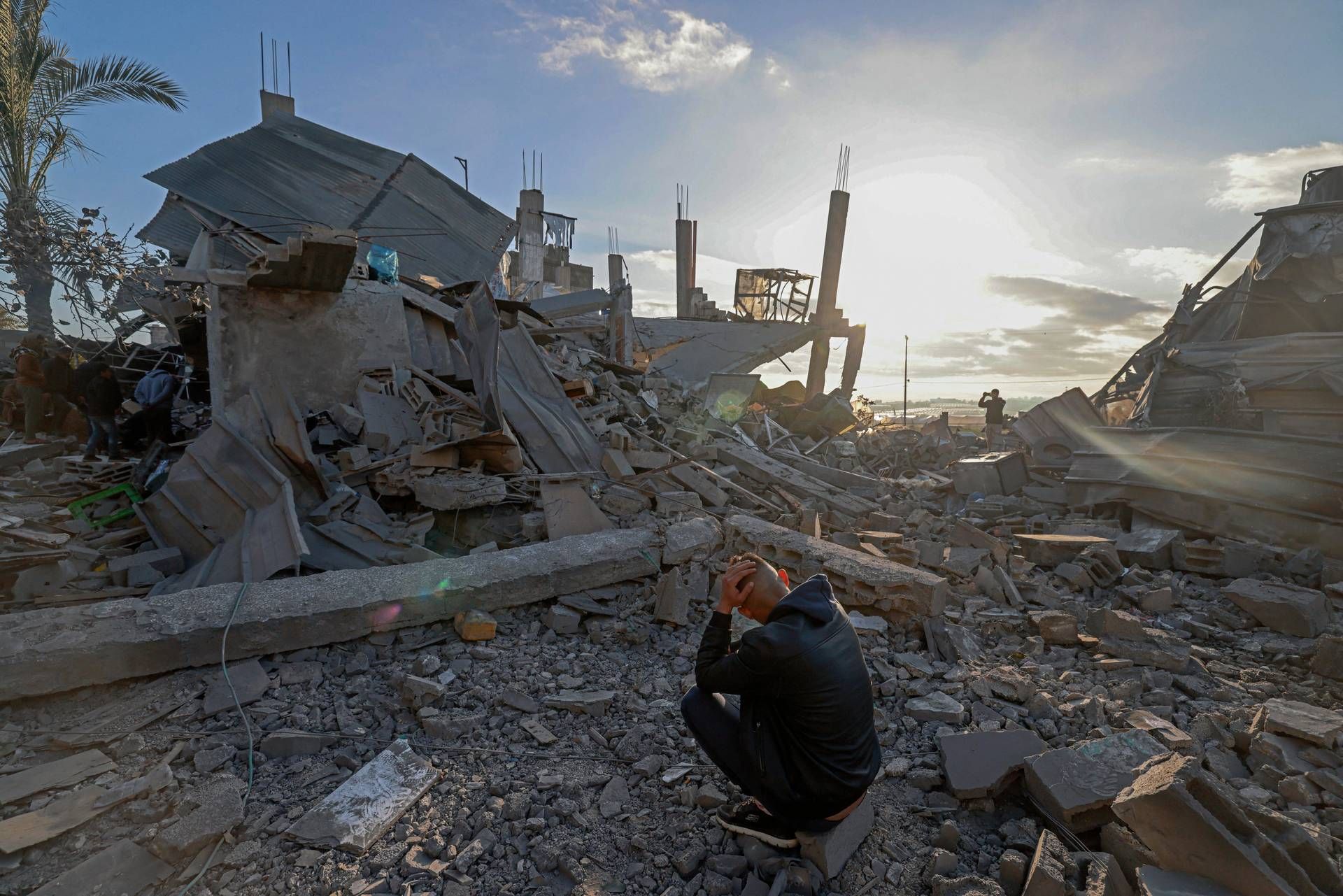 Raid Israele su Gaza - media: 10 morti - Idf: sparati 55 razzi dal Libano