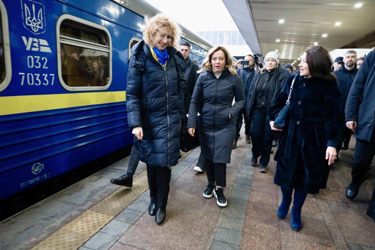 Giorgia Meloni arriva a Kiev