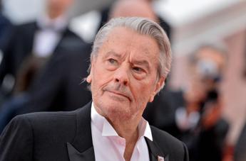 Alain Delon, 72 firearms seized from his home