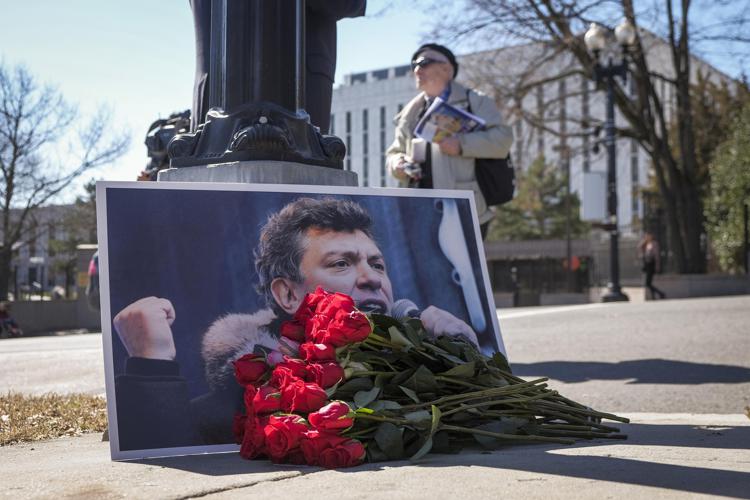 Russia, nove anni fa l'omicidio di Boris Nemtsov