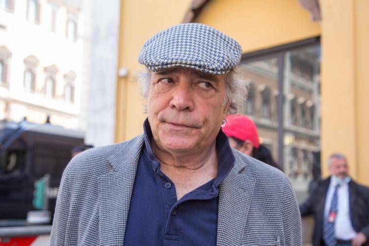 “Mutluyum ama o geri dönene kadar dikkatli olurdum…”