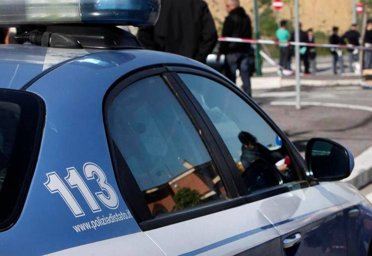 Un'auto della polizia - Fotogramma