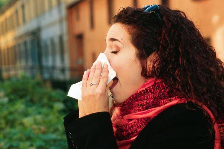 Ragazza con l'influenza (Fotogramma)