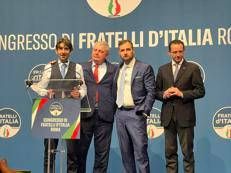 https://www.adnkronos.com/resources/028b-1a7a480d8361-73a8854acb4e-1000/format/medium/fratelli_italia_congresso_fb.jpeg