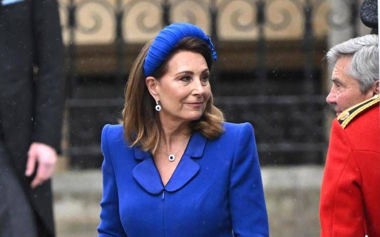 Kate Middleton, il ruolo della mamma dopo la diagnosi di cancro: "E' stata fondamentale" Kate Middleton, il ruolo della mamma dopo la diagnosi di cancro: "E' stata fondamentale"