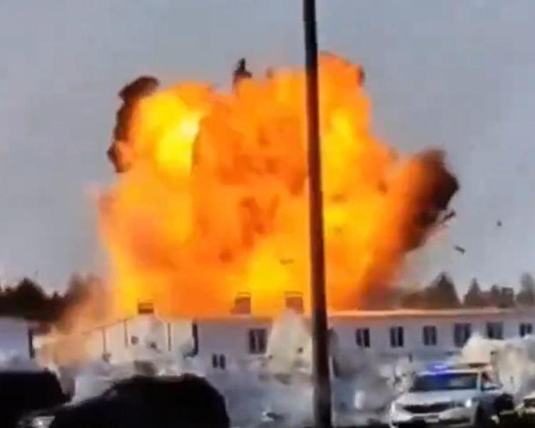 Un'esplosione nella fabbrica in Tatarstan