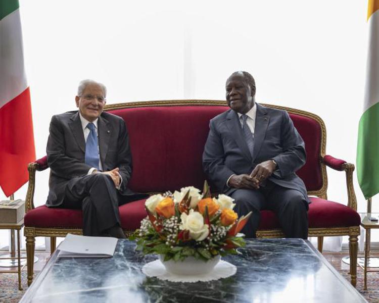 Il Presidente della Repubblica Sergio Mattarella, a Palazzo Presidenziale, con Alassane Ouattara, Presidente della Repubblica della Costa d’Avorio