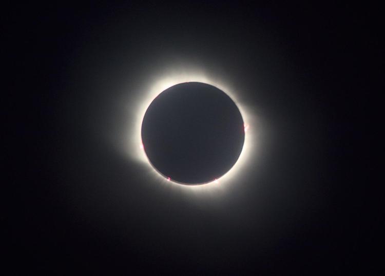 Eclissi solare totale - Fotogramma /Ipa