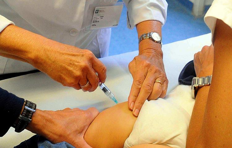 Centro Vaccinale in via Statuto 5, Vaccini a bambini (Maurizio Maule, MILANO - 2017-09-04) - FOTOGRAMMA