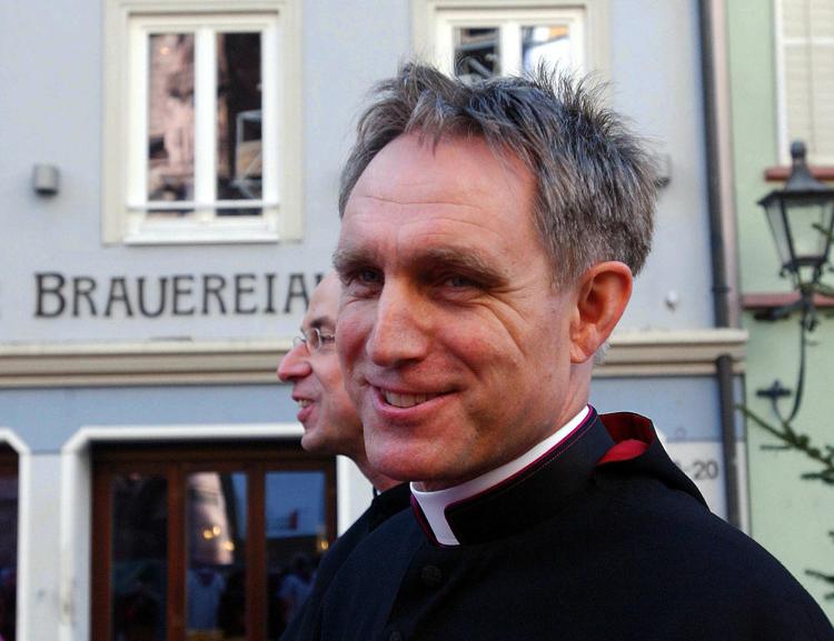 Padre Georg (Fotogramma)