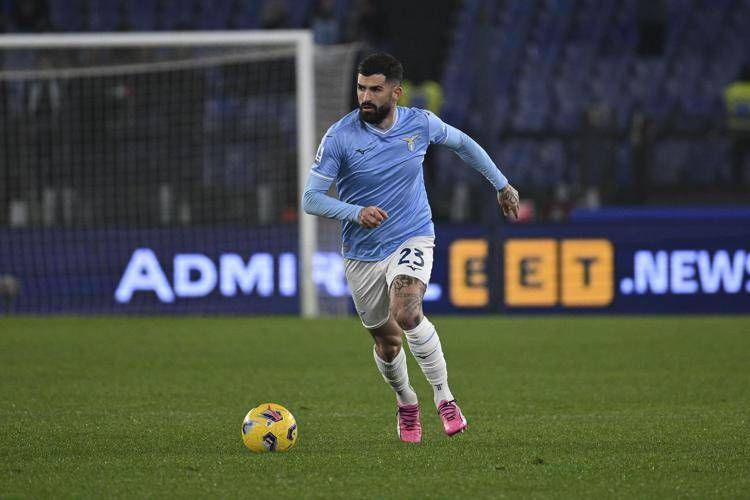La Ferrari di Elseid Hysaj prende fuoco: "Sto bene, difetto dell'auto" La Ferrari di Elseid Hysaj prende fuoco: "Sto bene, difetto dell'auto"