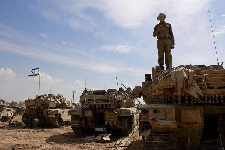 Tank israeliani - (Afp)