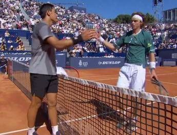 Atp Barcellona, Rublev perde la partita e la testa - Video