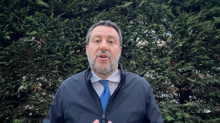 Professioni, Salvini: "Trattamento economico migliore per ingegneri che lavorano per Pubblico"