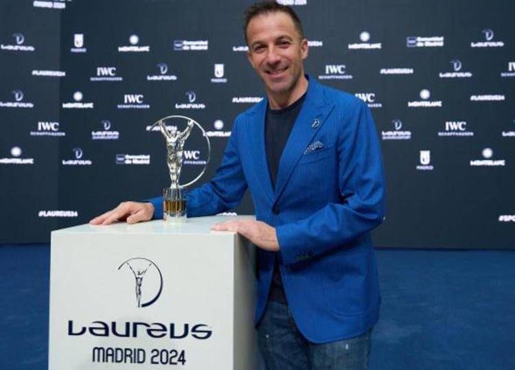 Del Piero: "Allegri e la Juve? Non mi metto in mezzo, lasciamo decidere chi deve" Del Piero: "Allegri e la Juve? Non mi metto in mezzo, lasciamo decidere chi deve"
