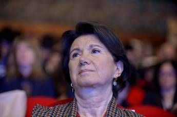 Malattie rare, Roccella: “Valorizzare ruolo e competenze donne caregiver nel lavoro”