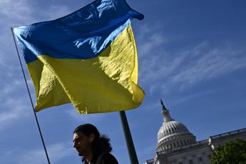 Ucraina, via libera Usa a pacchetto aiuti. Biden: 