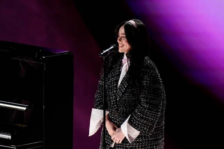 Billie Eilish agli Oscar 2024 - Fotogramma /Ipa