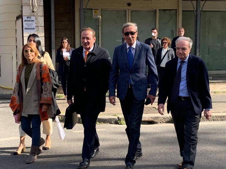 Casa di Montecarlo, giudici in camera di consiglio: in mattinata sentenza su Fini e Tulliani Casa di Montecarlo, giudici in camera di consiglio: in mattinata sentenza su Fini e Tulliani