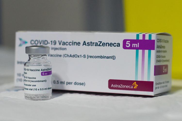 Vaccino Covid Astrazeneca - (Fotogramma)