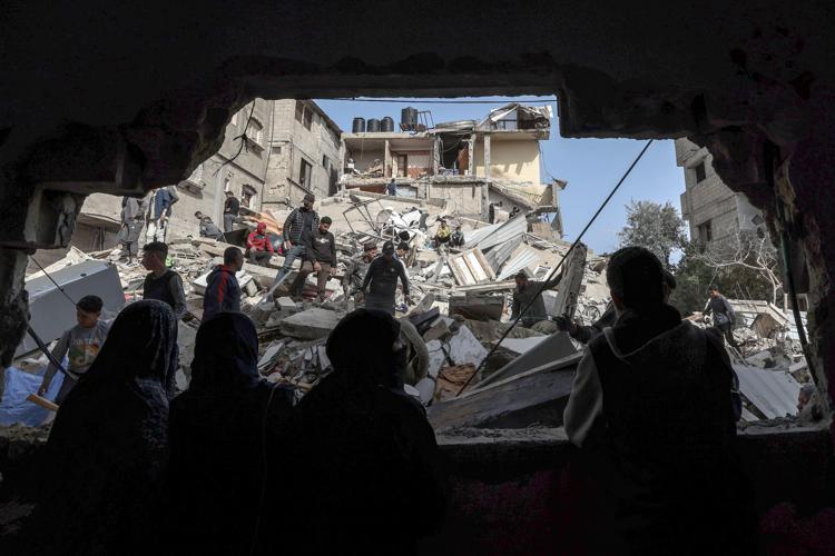 Israele: "Operazioni mirate in corso a Rafah". Hamas dice sì a proposta di tregua
