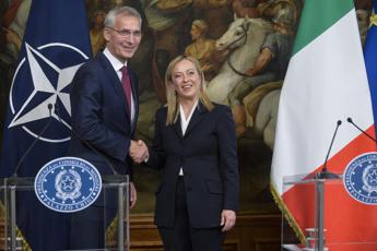 Italia-Nato, Meloni oggi vede Stoltenberg: sul tavolo aiuti all'Ucraina e nodo spesa milita
