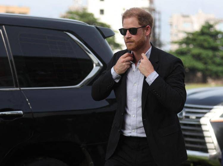 Harry non ha chiesto di vedere re Carlo: i motivi del mancato incontro con il padre