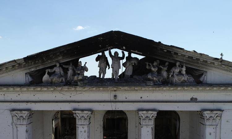 Ucraina, il piano del Cremlino per Mariupol: sarà una località balneare