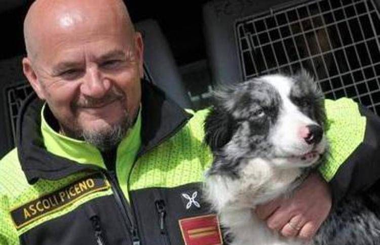 Morta Galassia, cane dei Vigili del Fuoco in azione a Rigopiano e ponte Morandi