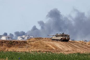 Rafah, carri armati Israele avanzano. Da Usa armi per oltre 1 miliardo di dolla