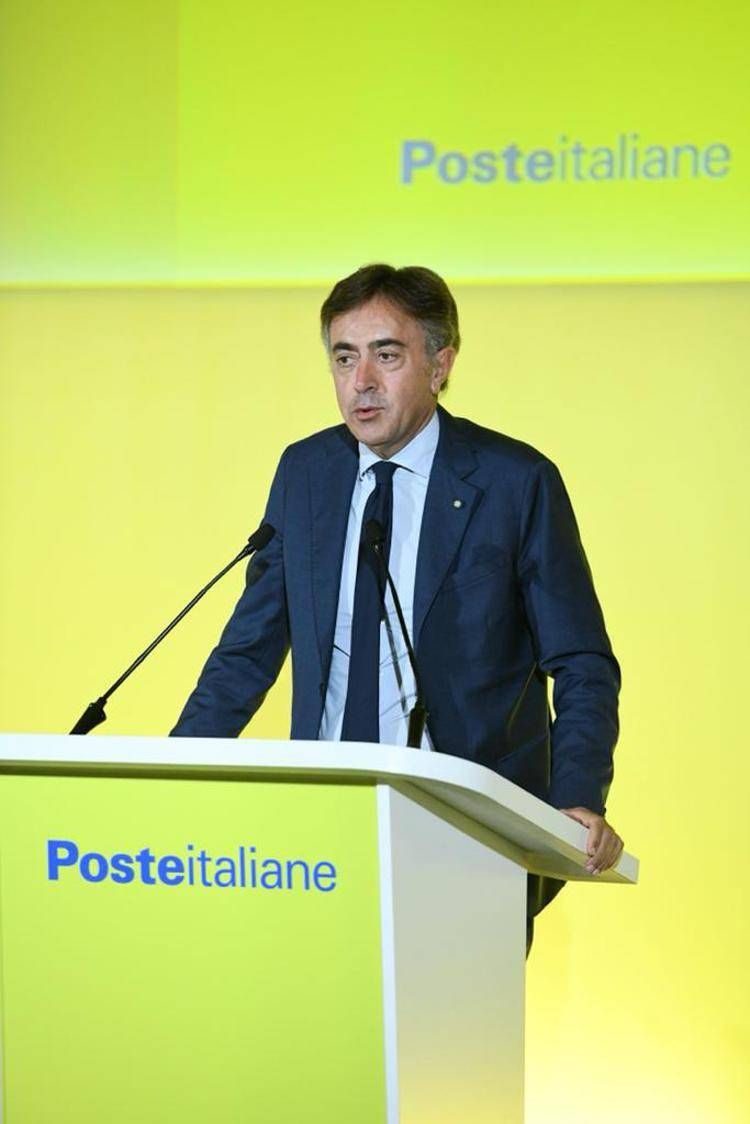 Poste, da luglio servizio passaporti in tutti gli uffici postali d'Italia