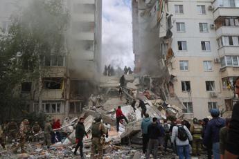 Ucraina, Belgorod ancora nel mirino di Kiev: esplosione dopo allarme per ra