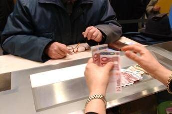 Redditi, Cida-Censis: 11,3% si sente ceto medio con reddito annuo massimo 15mila euro