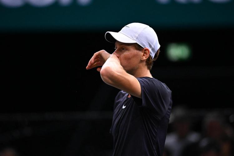 Roland Garros, Sinner: "Anca non preoccupa ma non sono al 100%"
