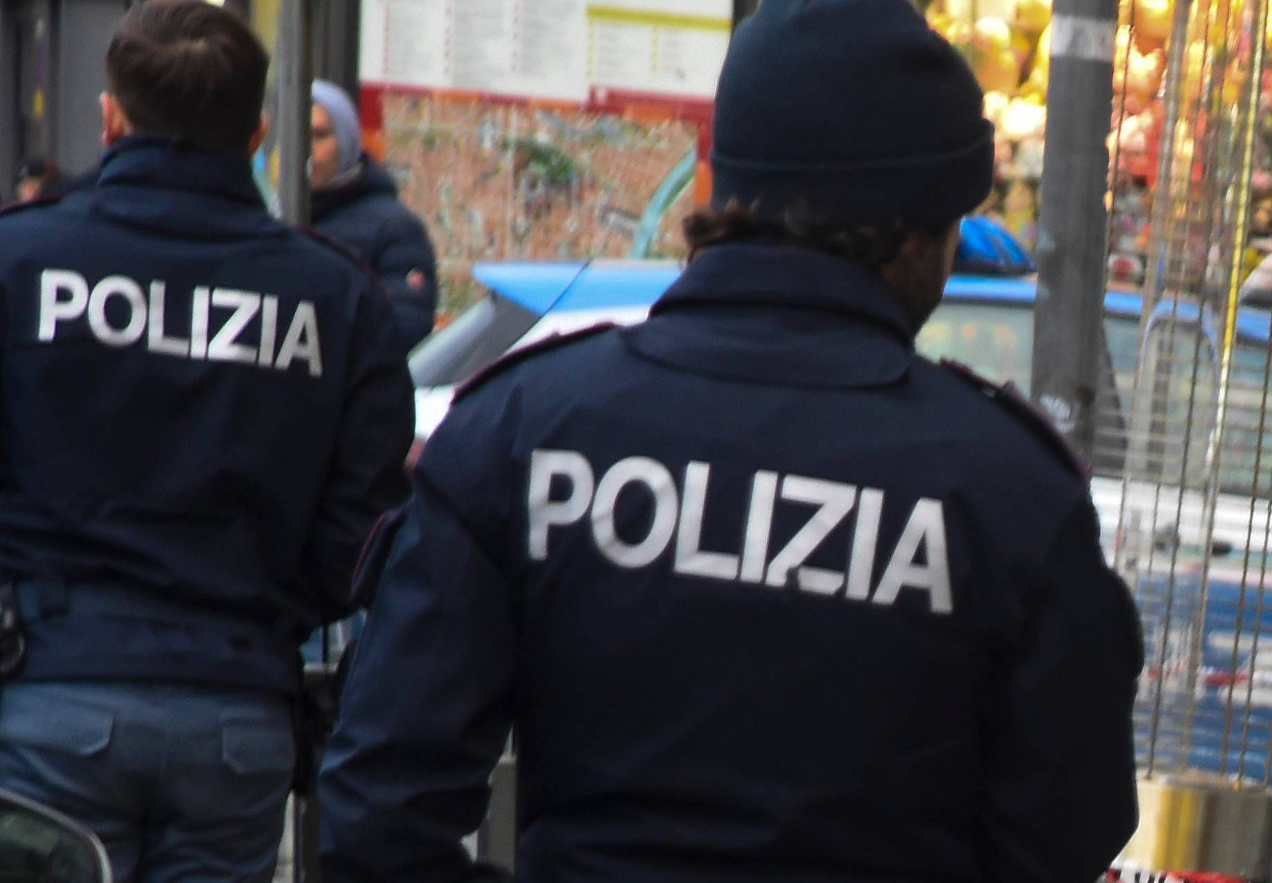 Messina - 19enne trovato morto in strada: ha evidente ferita da arma da fuoco