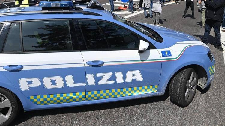 Polizia in autogrill, repertorio (Fotogramma)