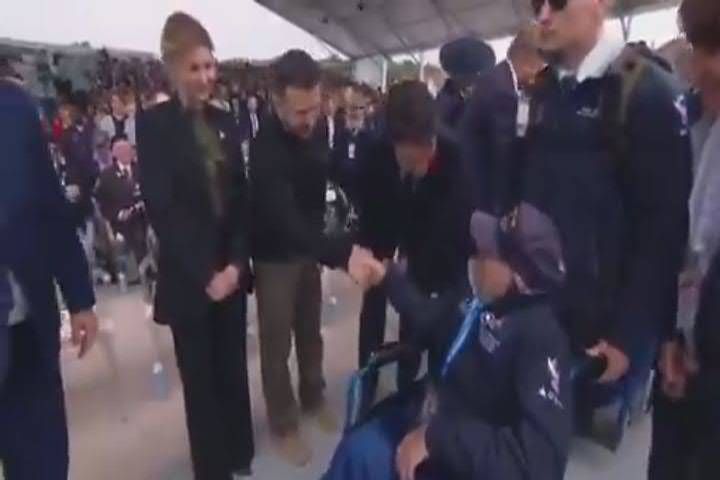 zelensky abbraccio zelensky abbraccio